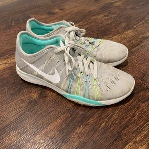 Nike Free woman’s gym shoes
